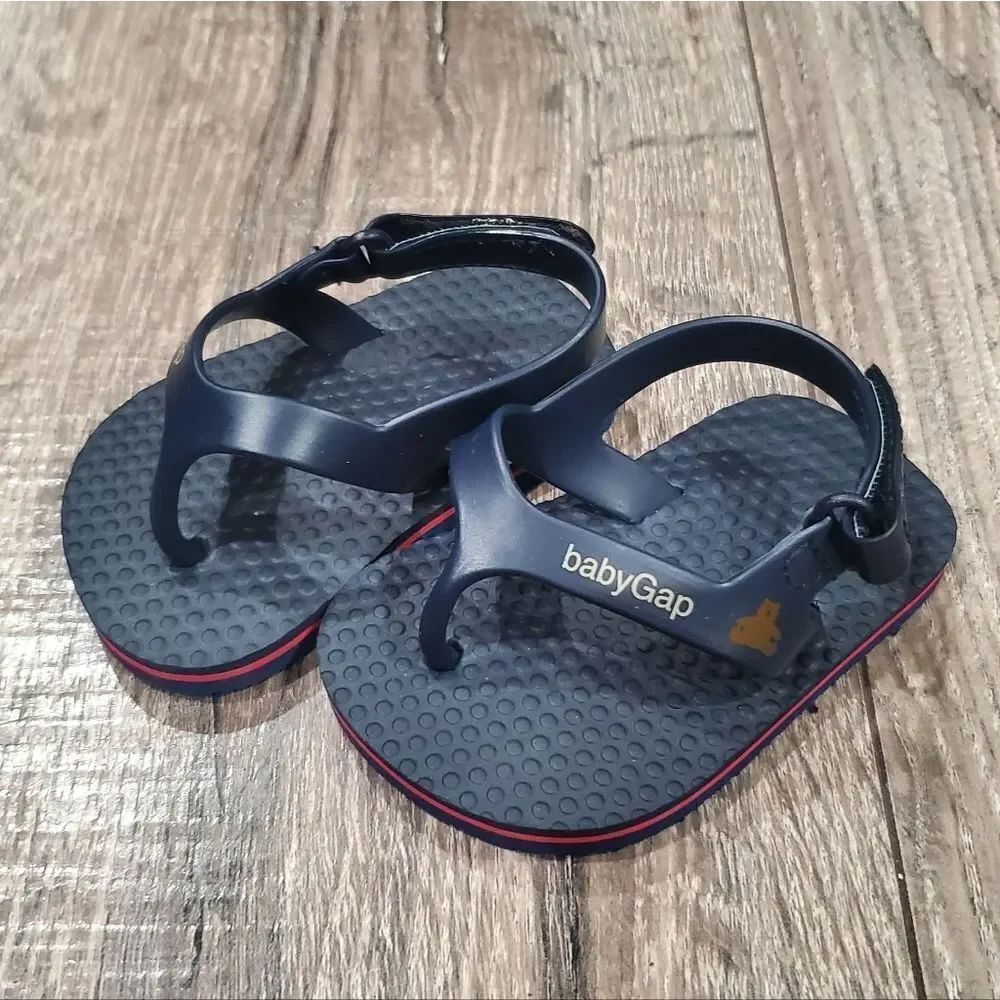 Baby GAP Flip Flops Size 0-3M Baby Navy Flip Flops
